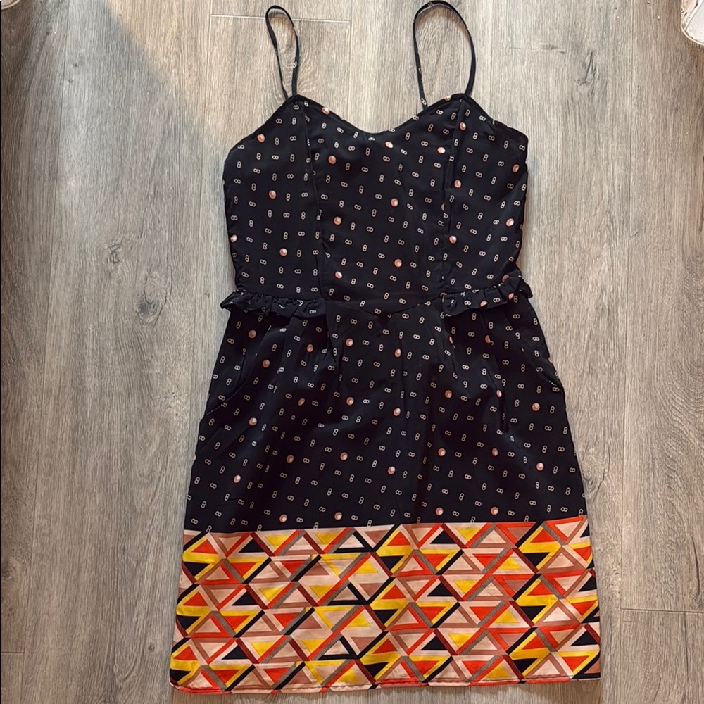 Xhilaration Geometric Patterned Skirt - peplum zip with pockets